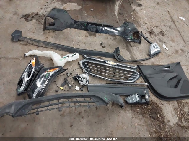 Chevrolet EQUINOX LT 2018 2GNAXSEV1J6319942 Image 12