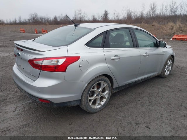 Ford Focus Titanium 2014 1FADP3J25EL102615 Image 4