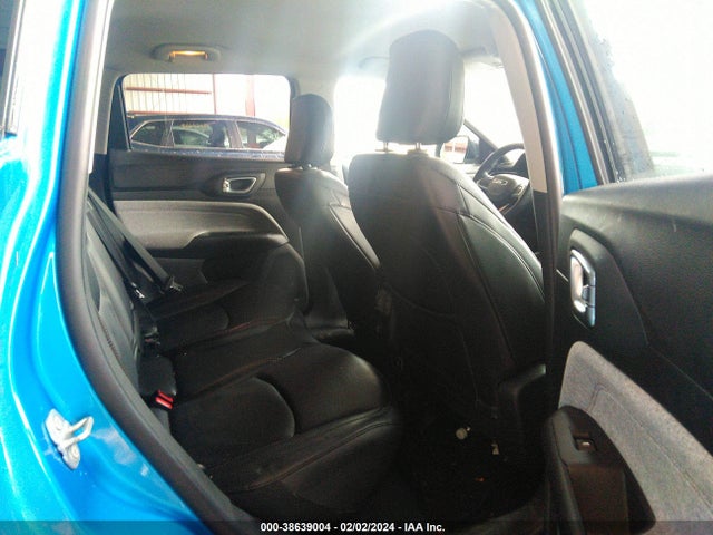 Jeep Compass Latitude Lux 4x4 2022 3C4NJDFB8NT152394 Image 8