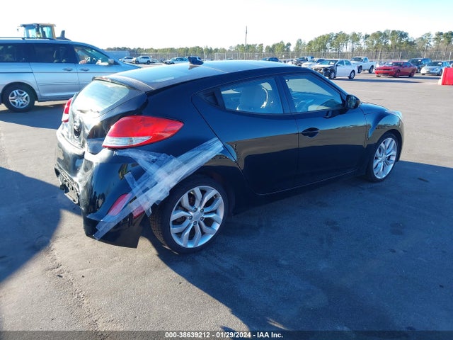 2013 HYUNDAI VELOSTER BASE W/GRAY VIN: KMHTC6ADXDU132945
