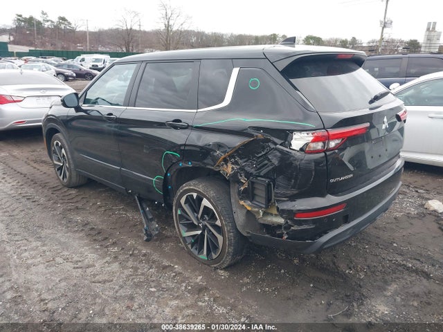 2022 MITSUBISHI OUTLANDER JA4J4TA80NZ053535 Photo 2