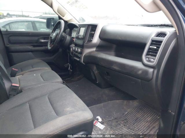 1C6SRFCT0KN598630 RAM 1500 Tradesman Quad Cab 4x4 6'4 Box