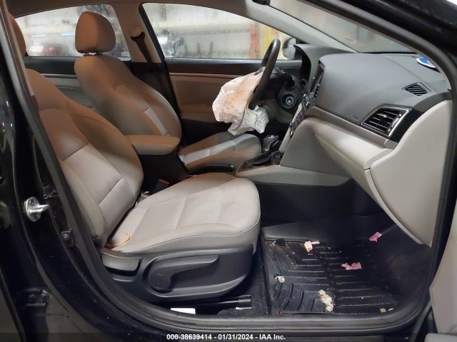 Hyundai ELANTRA SE 2017 5NPD84LF8HH105501 Image 5