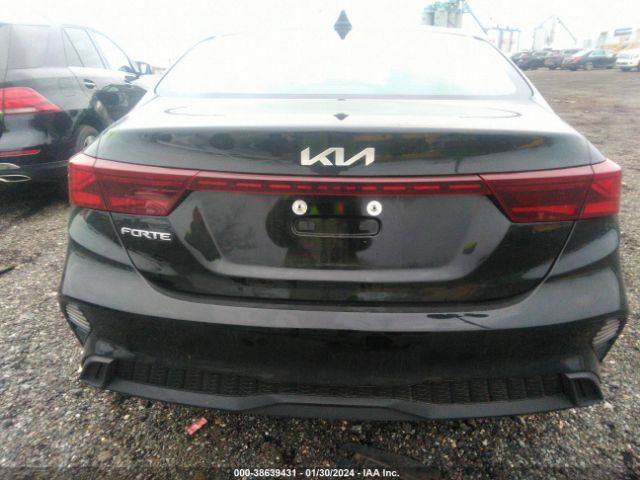 3KPF24AD2PE614661 KIA Forte Lxs
