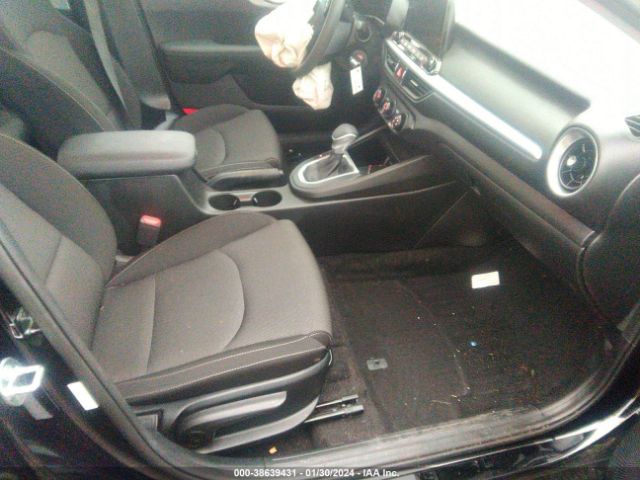 3KPF24AD2PE614661 KIA Forte Lxs