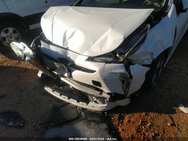 Toyota PRIUS XLE 2022 JTDKAMFU7N3170479 Image 6
