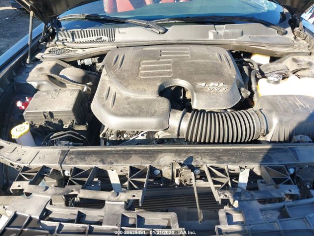 2C3CDZAG4JH327715 Dodge Challenger Sxt Plus