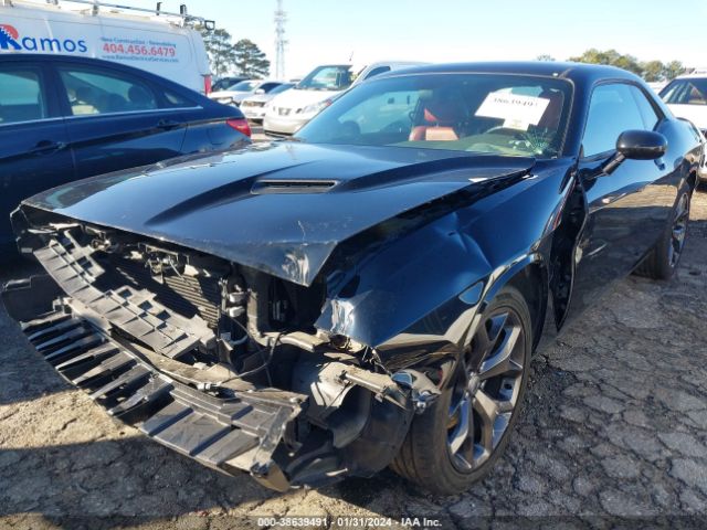 2C3CDZAG4JH327715 Dodge Challenger Sxt Plus