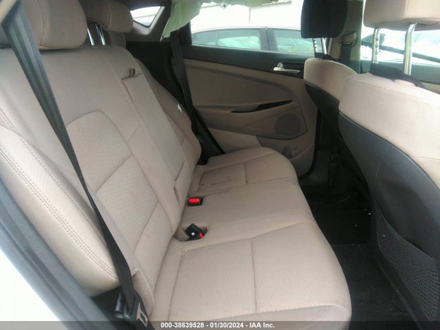 Hyundai TUCSON SE 2019 KM8J2CA45KU004750 Image 8