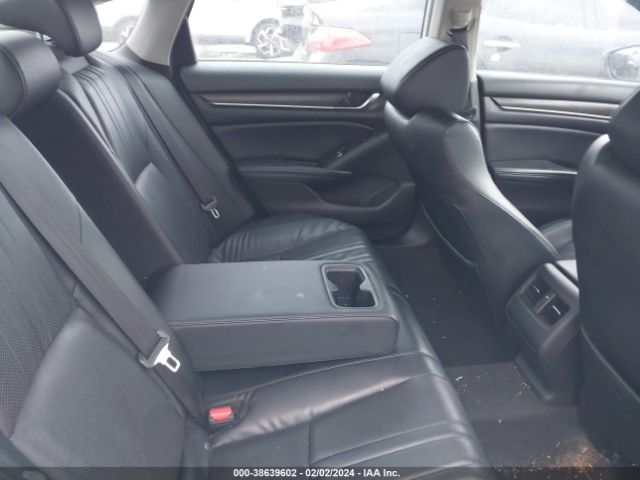 1HGCV2F97JA050472 Honda Accord Touring 2.0t