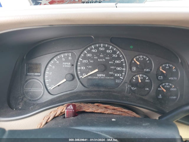 2001 GMC YUKON XL 3GKEC16T21G271809 Photo 6