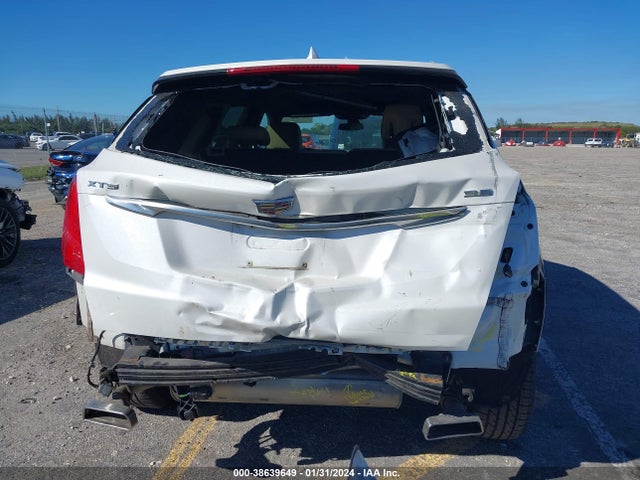 1GYKNERS8JZ230209 Cadillac Xt5 Premium Luxury