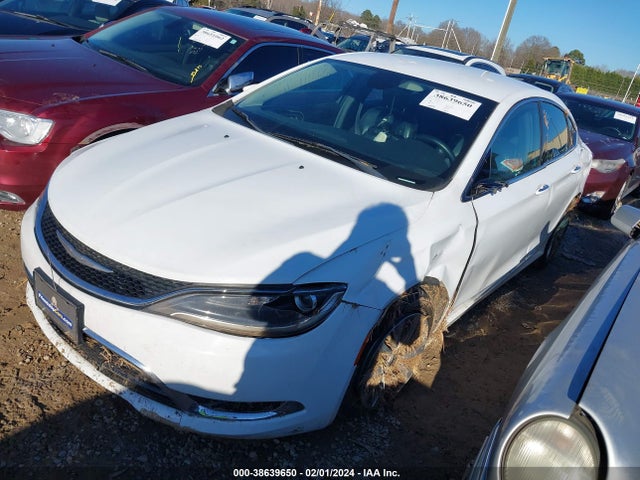 Chrysler 200 C 2015 1C3CCCCB6FN508315 Image 2