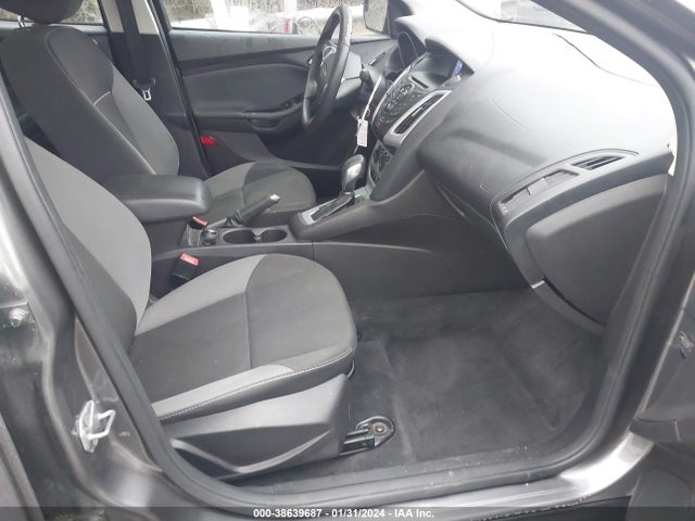 Ford FOCUS SE 2014 1FADP3F23EL141860 Image 5