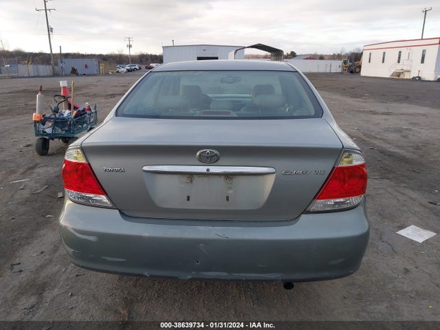 2005 TOYOTA CAMRY XLE VIN: 4T1BE30K05U501690
