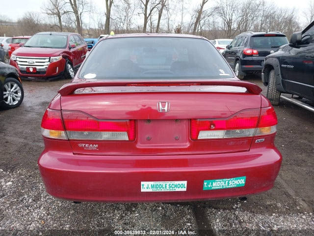 2002 HONDA ACCORD 3.0 EX VIN: 1HGCG16582A045493