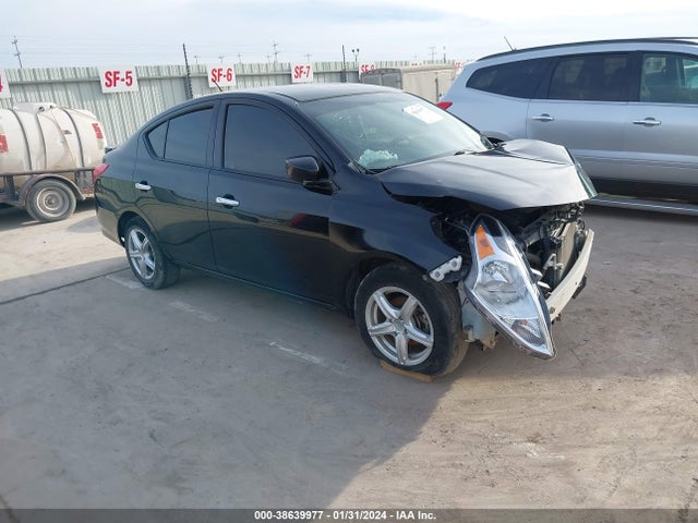 Nissan Versa 1.6 Sv 2018 3N1CN7AP0JL884662 zdjęcie główne