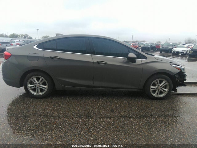 Chevrolet Cruze Lt Auto 2018 1G1BE5SM6J7168394 Image 13