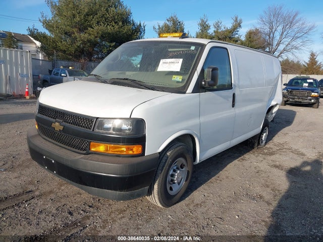 Chevrolet Express Cargo Rwd 2500 Regular Wheelbase Wt 2021 1GCWGAFP4M1310703 Image 2