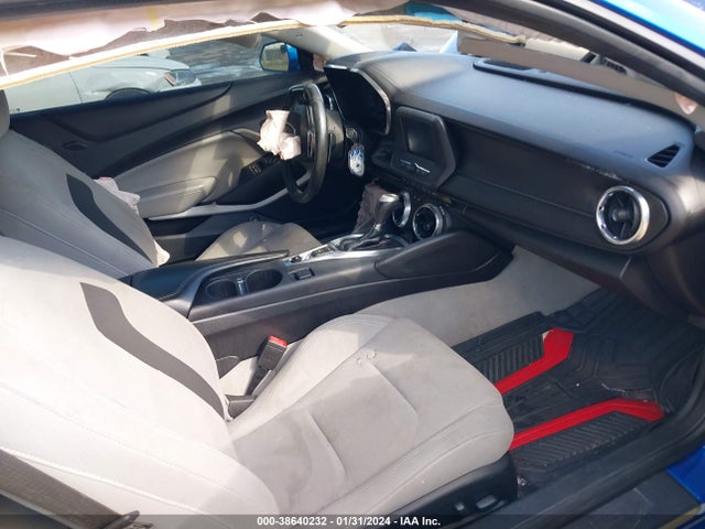 Chevrolet Camaro 1lt 2018 1G1FB1RX3J0148048 Image 5