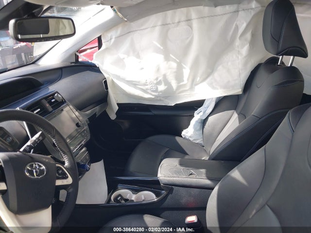 Toyota Prius Four Touring 2016 JTDKARFUXG3019667 Image 5