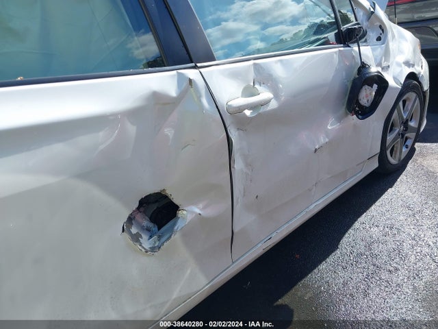 Toyota Prius Four Touring 2016 JTDKARFUXG3019667 Image 6