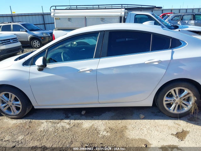 Chevrolet Cruze Lt Auto 2018 1G1BE5SM6J7116005 Image 14