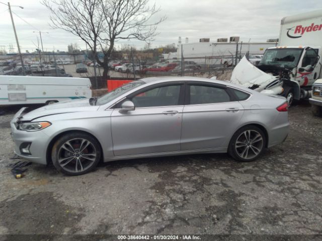 3FA6P0D9XKR152603 Ford Fusion Titanium