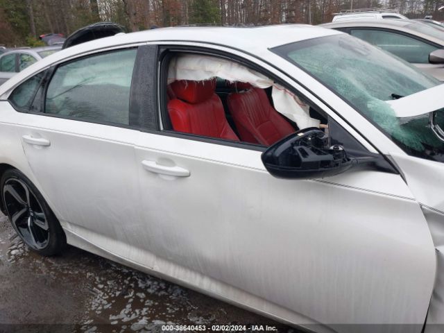 1HGCV1F32JA112026 Honda Accord Sport