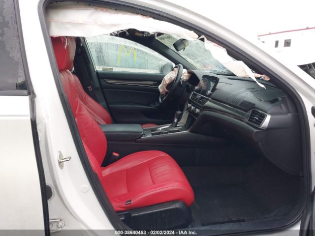 1HGCV1F32JA112026 Honda Accord Sport