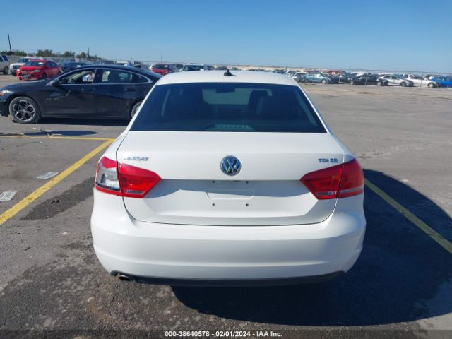 1VWBV7A39FC062755 Volkswagen Passat 2.0l Tdi Se