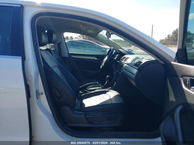 1VWBV7A39FC062755 Volkswagen Passat 2.0l Tdi Se