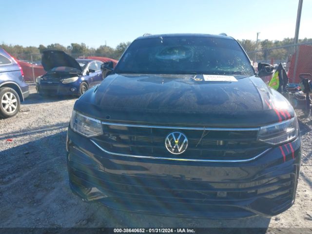 3VVCB7AX1PM015028 Volkswagen Tiguan 2.0t Se R-line Black