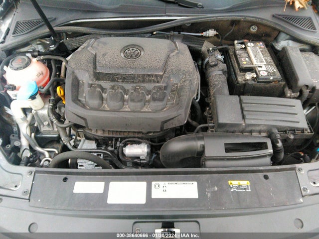 1VWLA7A34KC010301 Volkswagen Passat 2.0t Wolfsburg Edition