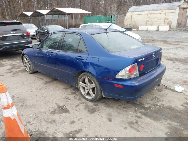2001 LEXUS IS 300 BASE (A5) VIN: JTHBD182110020119