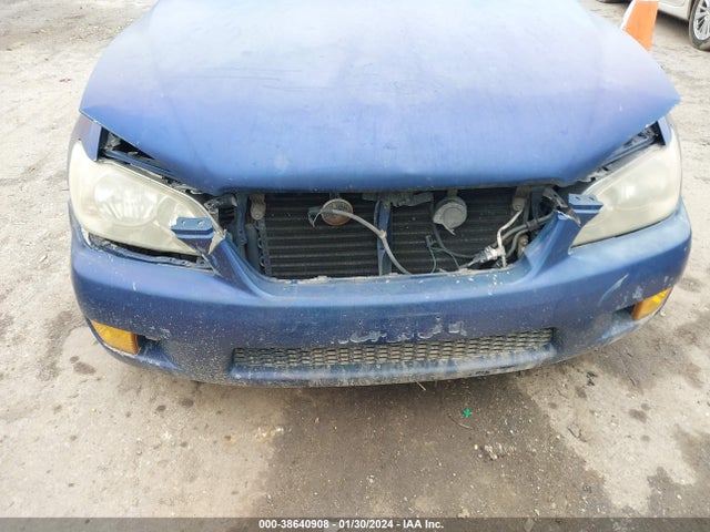 2001 LEXUS IS 300 BASE (A5) VIN: JTHBD182110020119