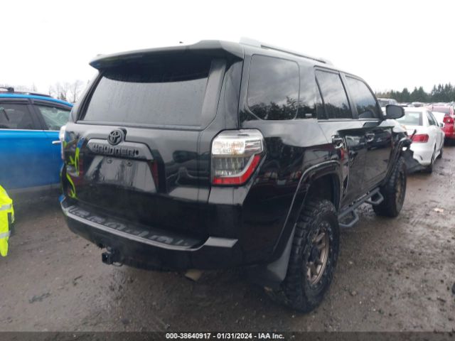 2014 TOYOTA 4RUNNER JTEBU5JR0E5172347 Photo 3