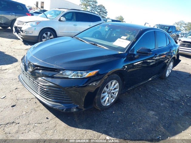 Toyota CAMRY LE 2020 4T1C11AK3LU997634 Image 2