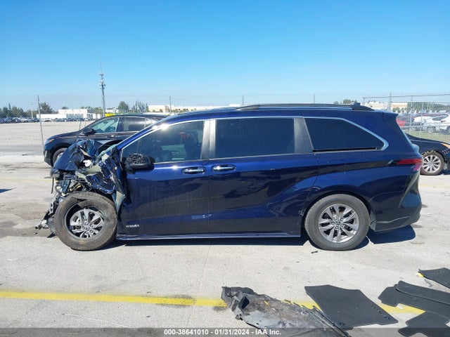 Toyota SIENNA XLE 2021 5TDYRKEC7MS063400 Image 14