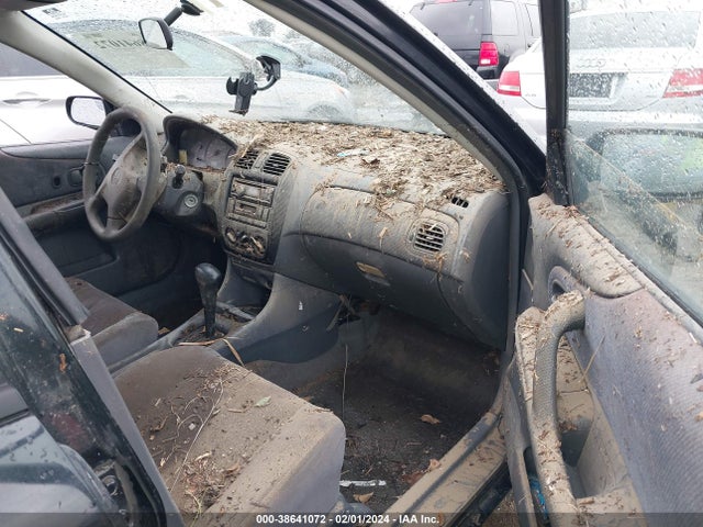1999 MAZDA PROTEGE ES VIN: JM1BJ2215X0195322