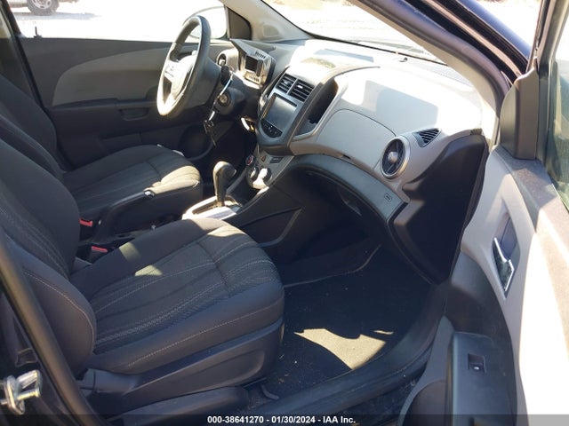 Chevrolet Sonic Lt Auto 2016 1G1JC6SB3G4175982 Image 5