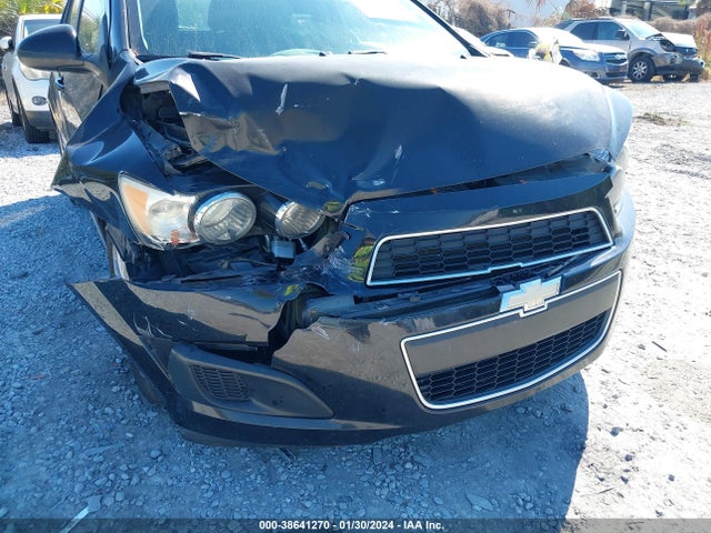Chevrolet Sonic Lt Auto 2016 1G1JC6SB3G4175982 Image 6