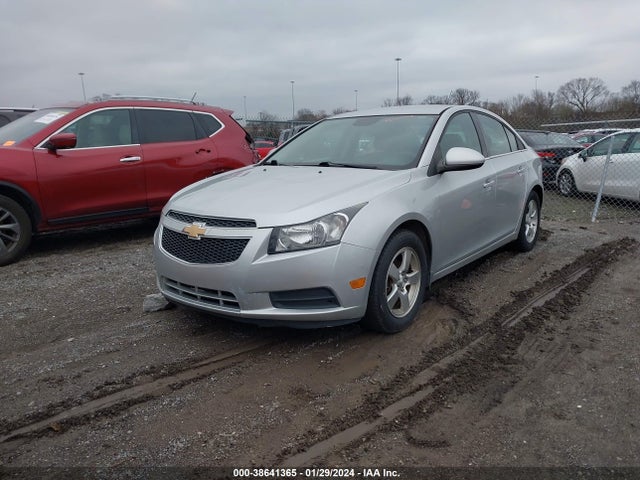 Chevrolet Cruze 1lt Auto 2014 1G1PC5SB3E7240006 Image 2
