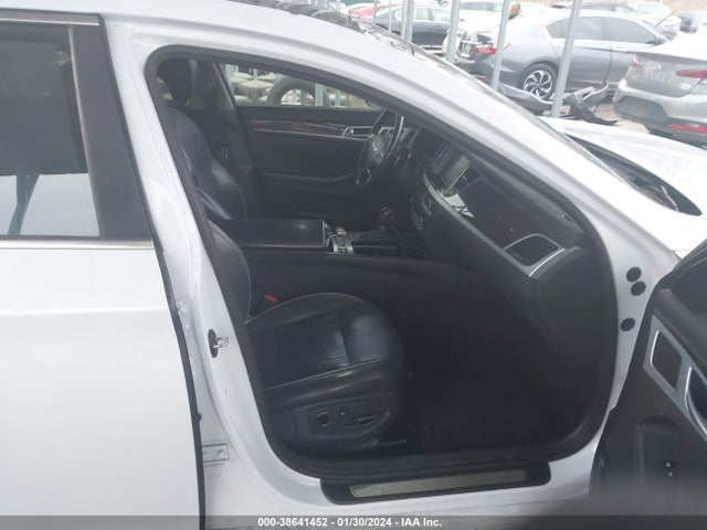 Hyundai Genesis 3.8 2015 KMHGN4JE3FU040572 Image 5