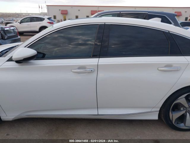 1HGCV2F97JA050763 Honda Accord Touring 2.0t
