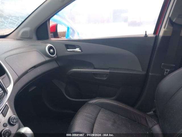 Chevrolet Sonic Premier Auto 2017 1G1JF5SBXH4125681 Image 5