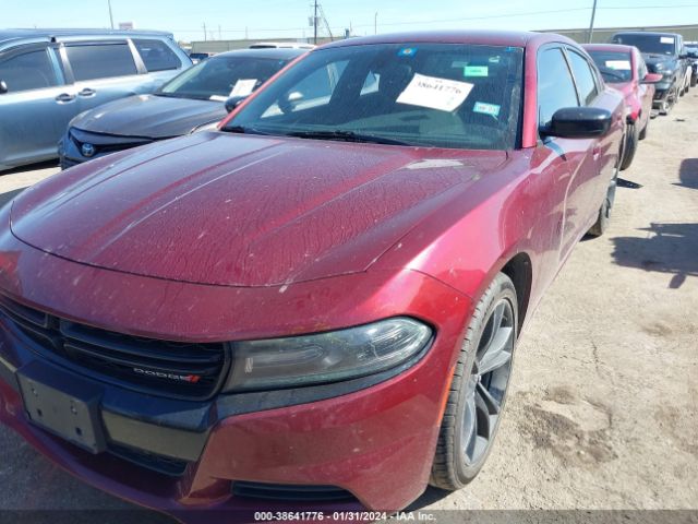 2C3CDXBG5JH284957 Dodge Charger Sxt Rwd