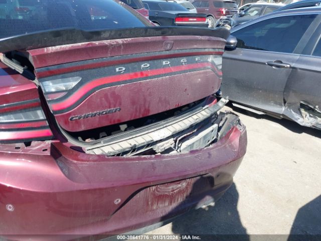 2C3CDXBG5JH284957 Dodge Charger Sxt Rwd