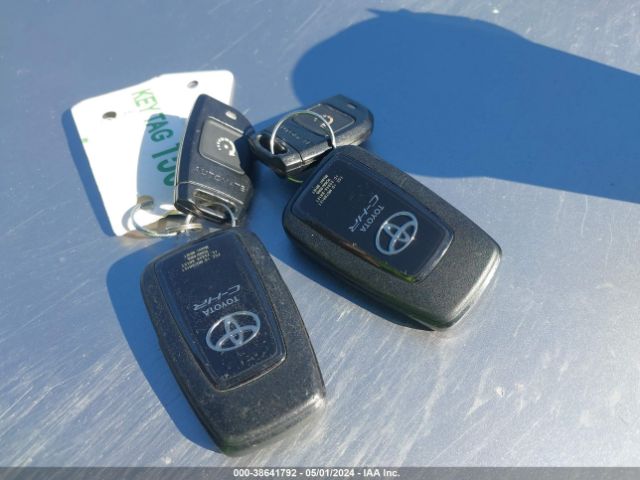 NMTKHMBX5JR014556 Toyota C-hr Xle Premium