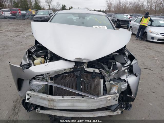 NMTKHMBX5JR014556 Toyota C-hr Xle Premium